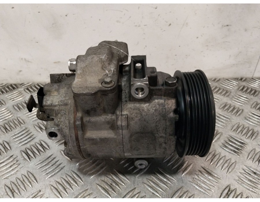 Recambio de compresor aire acondicionado para seat ibiza iv (6j5, 6p1) 1.6 tdi referencia OEM IAM 6Q0820808D  
