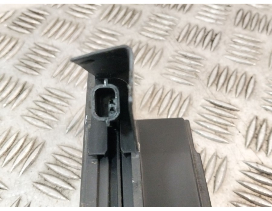 Recambio de cerradura puerta delantera izquierda para dacia sandero ii (b8_) tce 90 lpg (b8m1) referencia OEM IAM 805038956R  