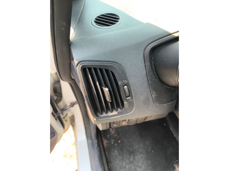 Recambio de aireador lateral izquierdo para kia rio iii (ub) 1.25 cvvt referencia OEM IAM 974801W000WK  