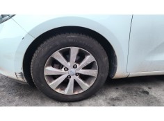Recambio de paso de rueda delantero izquierdo para kia rio iii (ub) 1.25 cvvt referencia OEM IAM 868111W000  