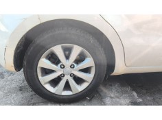 Recambio de paso de rueda trasero derecho para kia rio iii (ub) 1.25 cvvt referencia OEM IAM 868221W010  