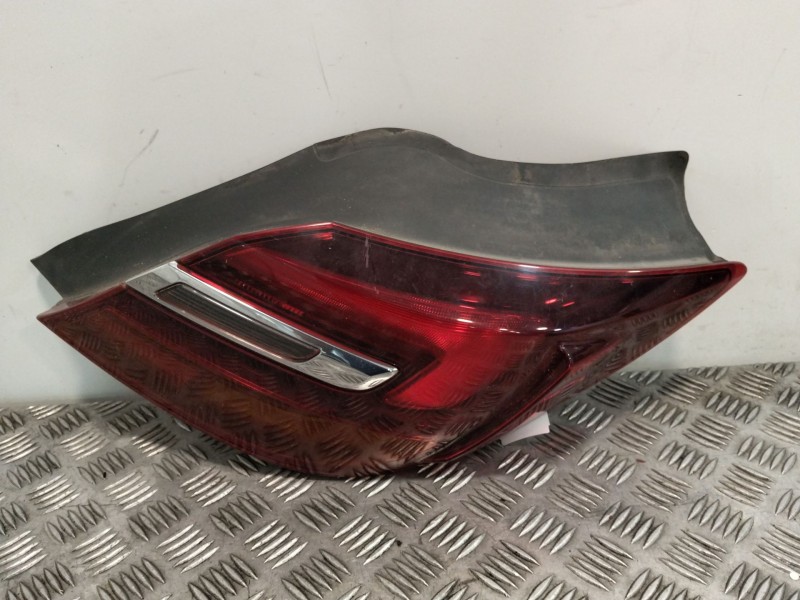 Recambio de piloto trasero derecho para opel insignia a (g09) 2.0 cdti (68) referencia OEM IAM 23422540  