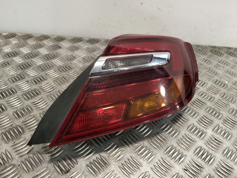 Recambio de piloto trasero derecho para opel insignia a (g09) 2.0 cdti (68) referencia OEM IAM 23422540  