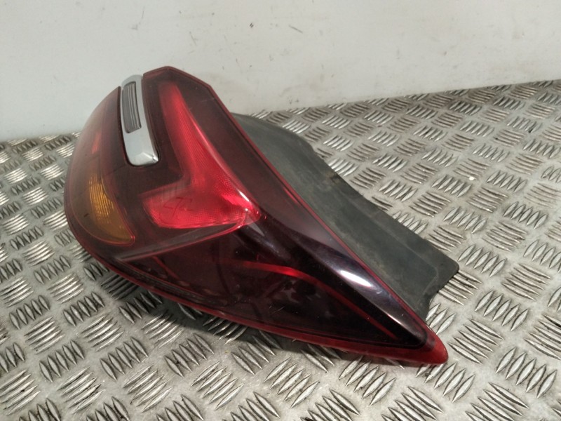Recambio de piloto trasero derecho para opel insignia a (g09) 2.0 cdti (68) referencia OEM IAM 23422540  