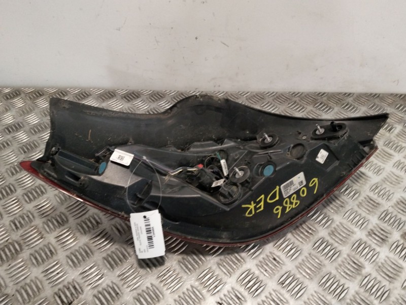 Recambio de piloto trasero derecho para opel insignia a (g09) 2.0 cdti (68) referencia OEM IAM 23422540  