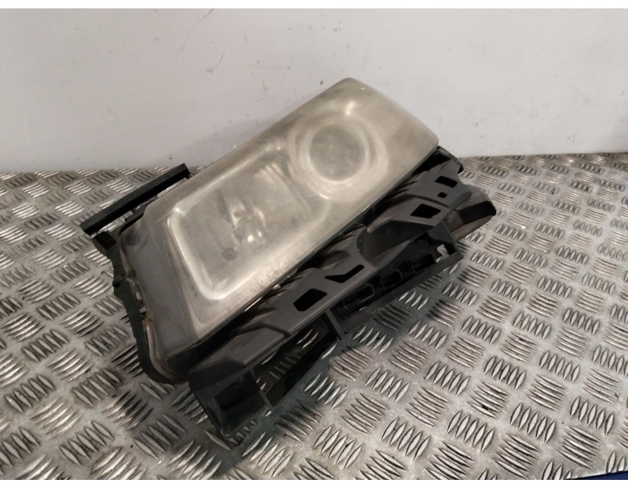Recambio de faro izquierdo para renault megane ii coupé-cabriolet (em0/1_) 1.9 dci referencia OEM IAM 8200412746C  