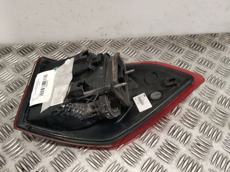 Recambio de piloto trasero izquierdo para ford ecosport 1.0 ecoboost referencia OEM IAM 2304079  