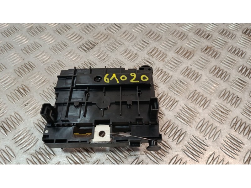 Recambio de caja reles / fusibles para peugeot 207/207+ (wa_, wc_) 1.6 hdi referencia OEM IAM 09661086980  