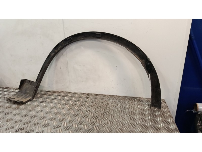Recambio de aletin delantero izquierdo para bmw x3 (f25) xdrive 20 d referencia OEM IAM 51777210081  