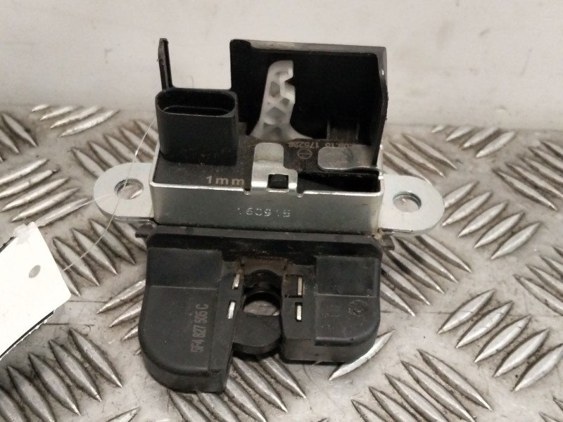 Recambio de cerradura maletero / porton para seat leon (5f1) 1.4 tsi referencia OEM IAM 5F4827505DVS9  