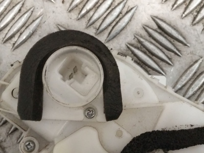 Recambio de cerradura puerta trasera derecha para suzuki vitara (ly) 1.0 (apk 310) referencia OEM IAM 8230154P02000  