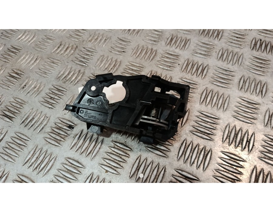 Recambio de maneta interior delantera izquierda para kia rio iii (ub) 1.2 cvvt referencia OEM IAM 826101W010  