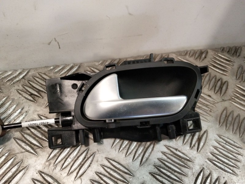 Recambio de cerradura puerta trasera izquierda para peugeot 208 i (ca_, cc_) 1.6 referencia OEM IAM 45077185  