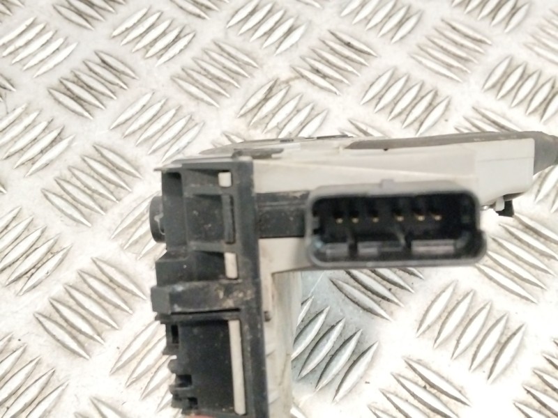 Recambio de cerradura puerta trasera izquierda para peugeot 208 i (ca_, cc_) 1.6 referencia OEM IAM 45077185  