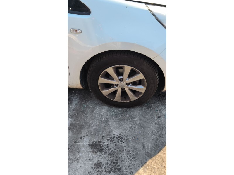 Recambio de mangueta delantera derecha para kia rio iii (ub) 1.25 cvvt referencia OEM IAM 517161W200  