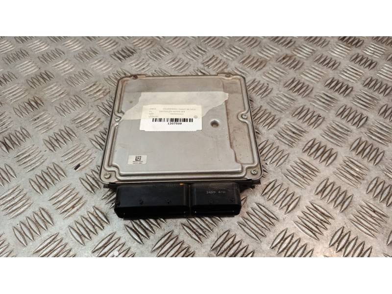 Recambio de centralita motor uce para volkswagen passat b6 (3c2) 1.4 tsi ecofuel referencia OEM IAM 03C906021A  