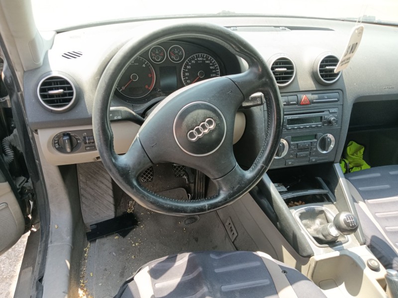 audi a3 sportback (8pa) del año 2004