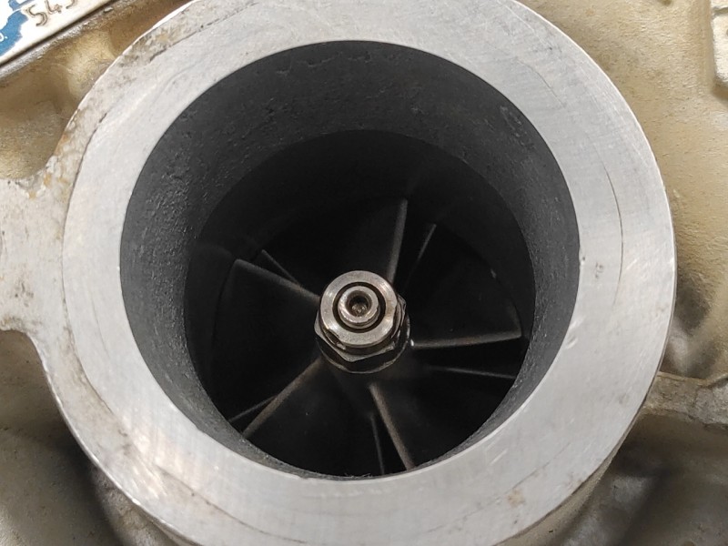 Recambio de turbocompresor para dacia duster 1.5 dci diesel fap cat referencia OEM IAM H82728404 889697H82728404 54399700087