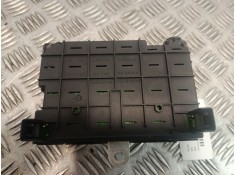 Recambio de caja reles / fusibles para skoda yeti (5l) 1.2 tsi referencia OEM IAM 1K0937125D   2