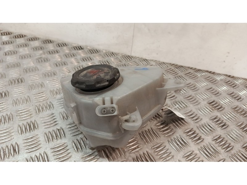 Recambio de deposito expansion para audi q2 (gab, gag) 30 tdi referencia OEM IAM 5WA121407F  