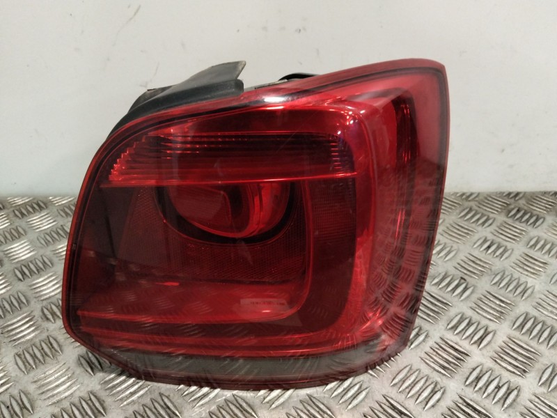 Recambio de piloto trasero derecho para volkswagen polo v (6r1, 6c1) 1.6 tdi referencia OEM IAM 6R0945258A  