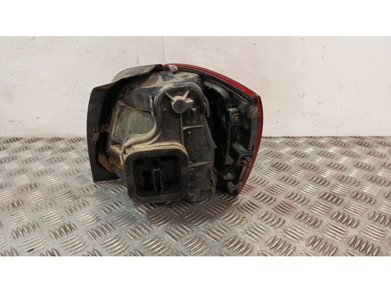 Recambio de piloto trasero izquierdo para volkswagen polo v (6r1, 6c1) 1.6 tdi referencia OEM IAM 6R0945257A  