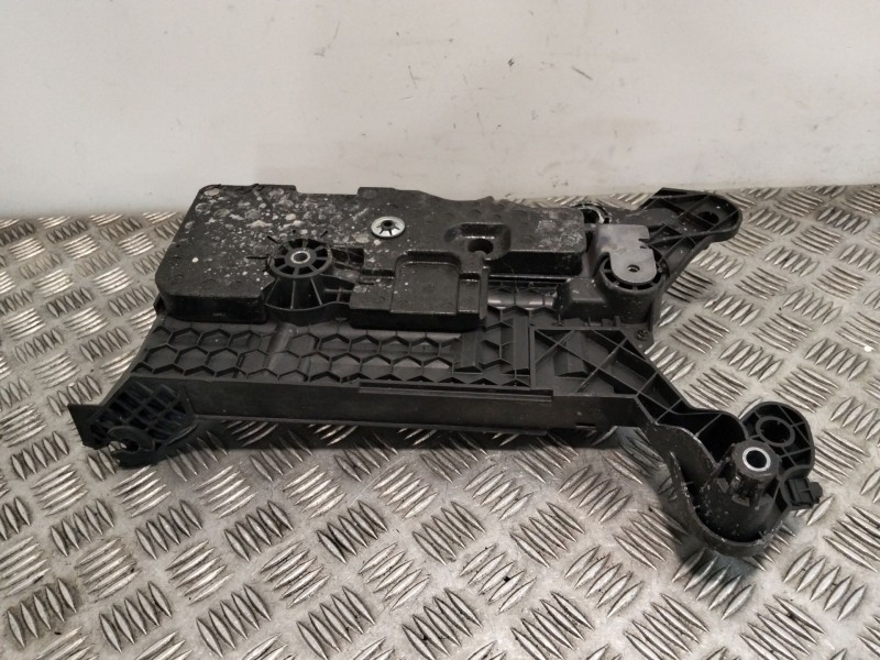 Recambio de soporte bateria para audi q2 (gab, gag) 30 tdi referencia OEM IAM 5Q0915321K  