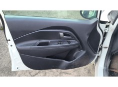 Recambio de guarnecido puerta delantera izquierda para kia rio iii (ub) 1.25 cvvt referencia OEM IAM 823301W010  
