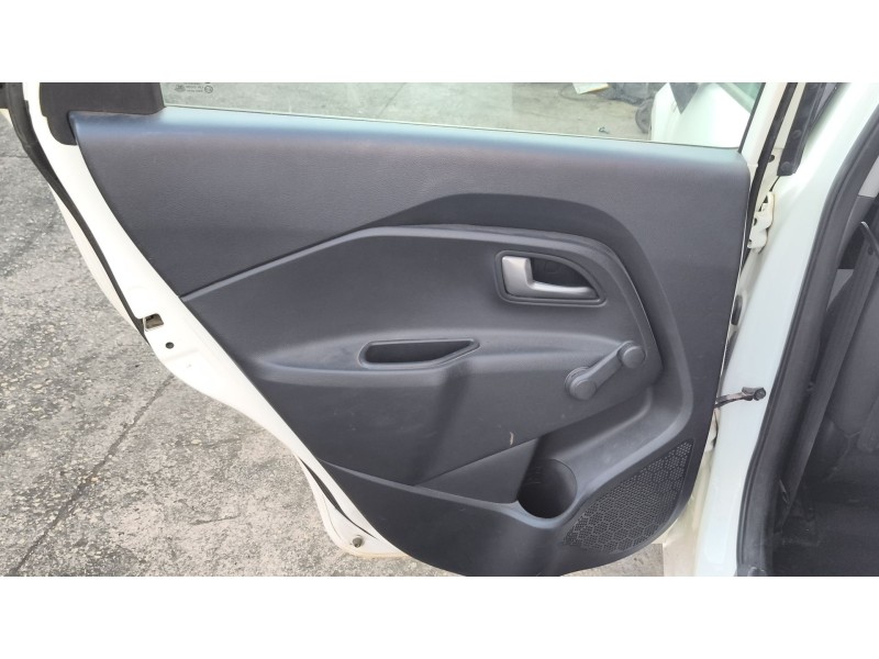 Recambio de guarnecido puerta trasera izquierda para kia rio iii (ub) 1.25 cvvt referencia OEM IAM 833071W220DCM  