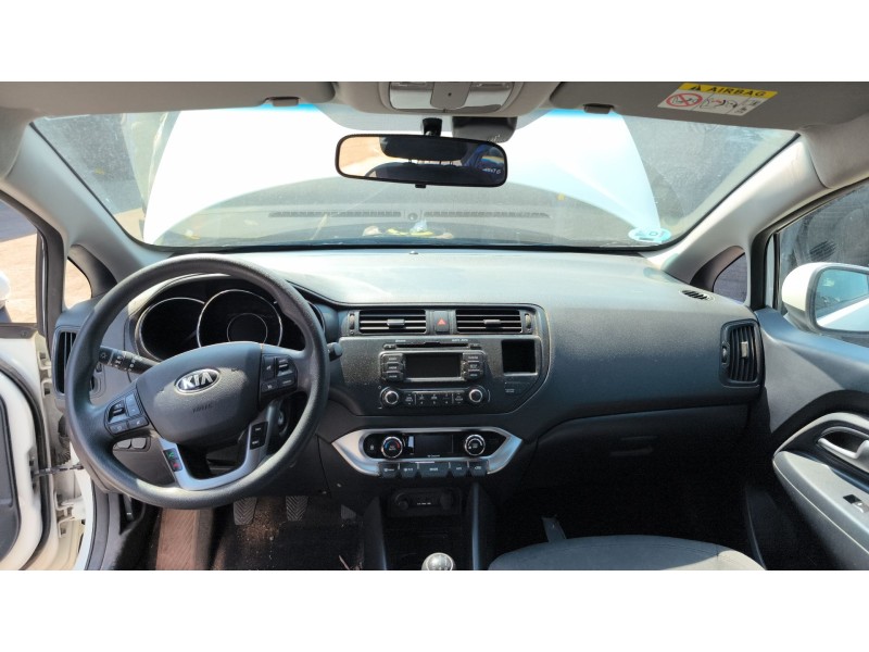 Recambio de salpicadero para kia rio iii (ub) 1.25 cvvt referencia OEM IAM 847101W100HU  