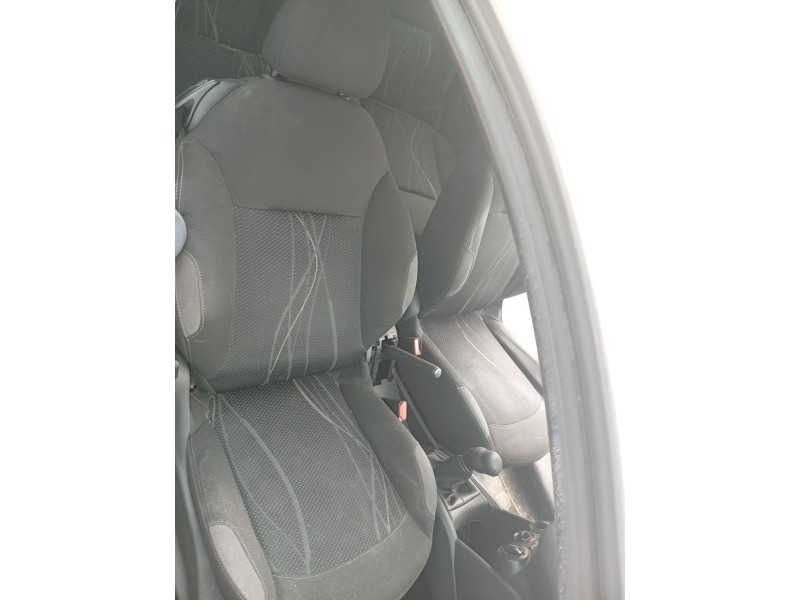 Recambio de asiento delantero derecho para peugeot 208 i (ca_, cc_) 1.4 hdi referencia OEM IAM 1608106580  