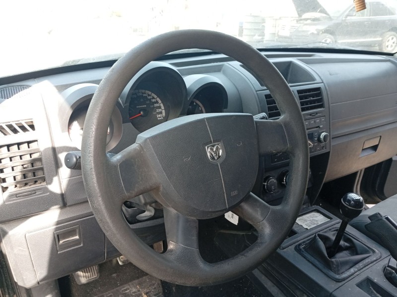 Recambio de volante para dodge nitro 2.8 crd referencia OEM IAM 1BB28XDVAE  
