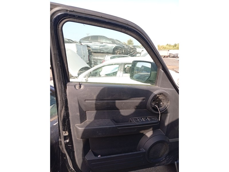 Recambio de elevalunas delantero izquierdo para dodge nitro 2.8 crd referencia OEM IAM 1001800A001  