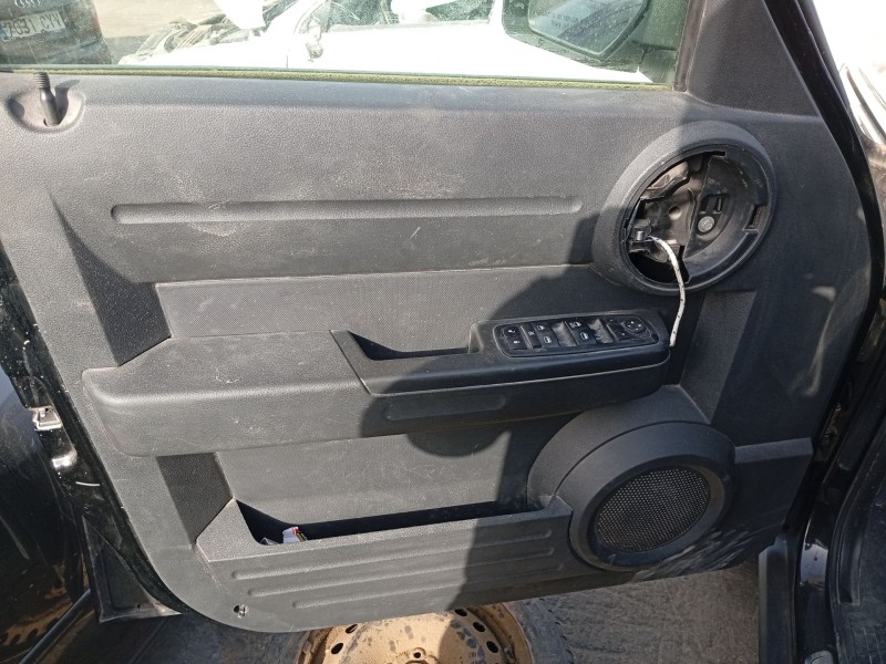 Recambio de elevalunas delantero izquierdo para dodge nitro 2.8 crd referencia OEM IAM 1001800A001  