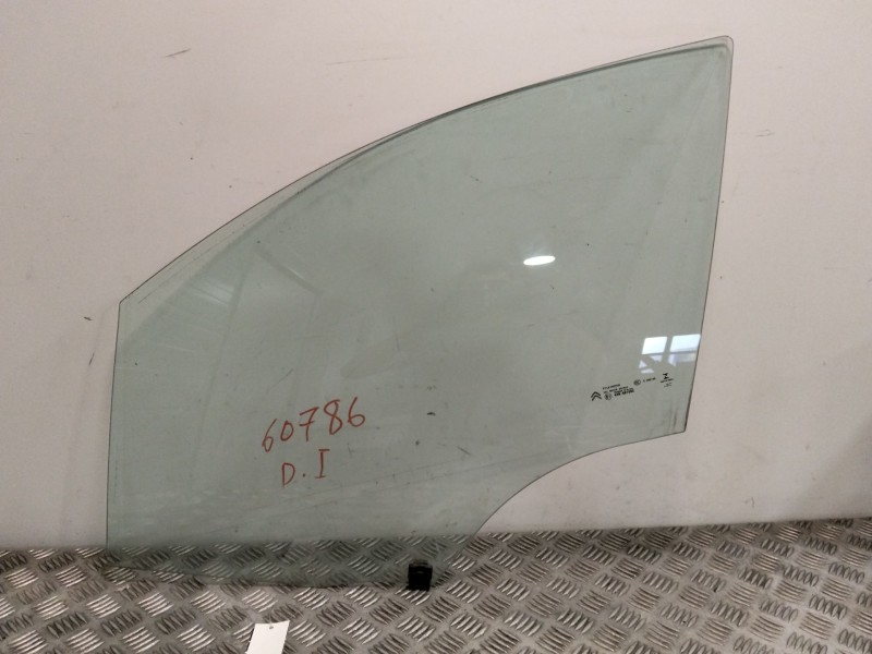 Recambio de luna delantera izquierda para citroën c4 ii (nc_) 1.6 hdi 115 referencia OEM IAM 9807402880  