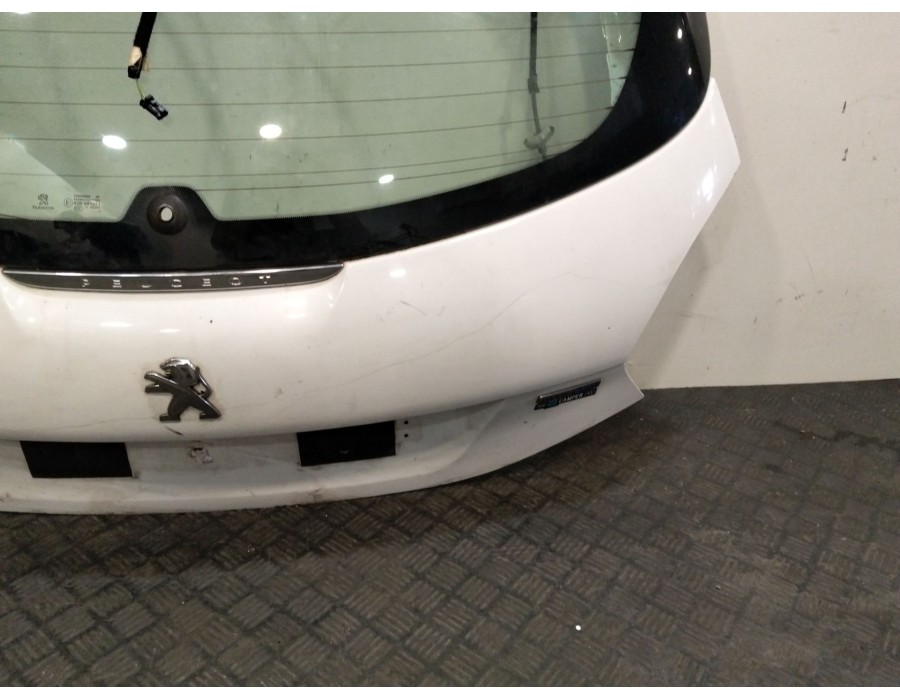 Recambio de porton trasero para peugeot 208 i (ca_, cc_) 1.2 vti 82 referencia OEM IAM 9810682180  