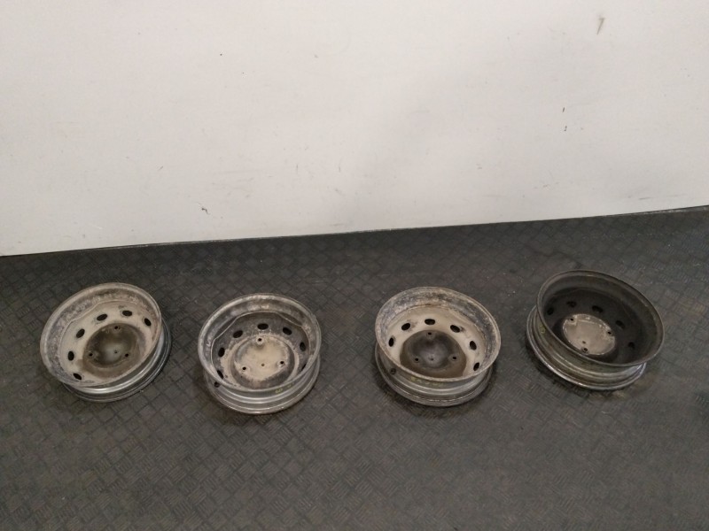 Recambio de juego llantas para renault 4 (112_) 1.1 (1128, s128) referencia OEM IAM   