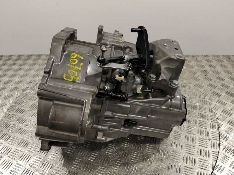 Recambio de caja cambios para audi q2 (gab, gag) 30 tdi referencia OEM IAM 0AJ300043M 0AJ300042K 