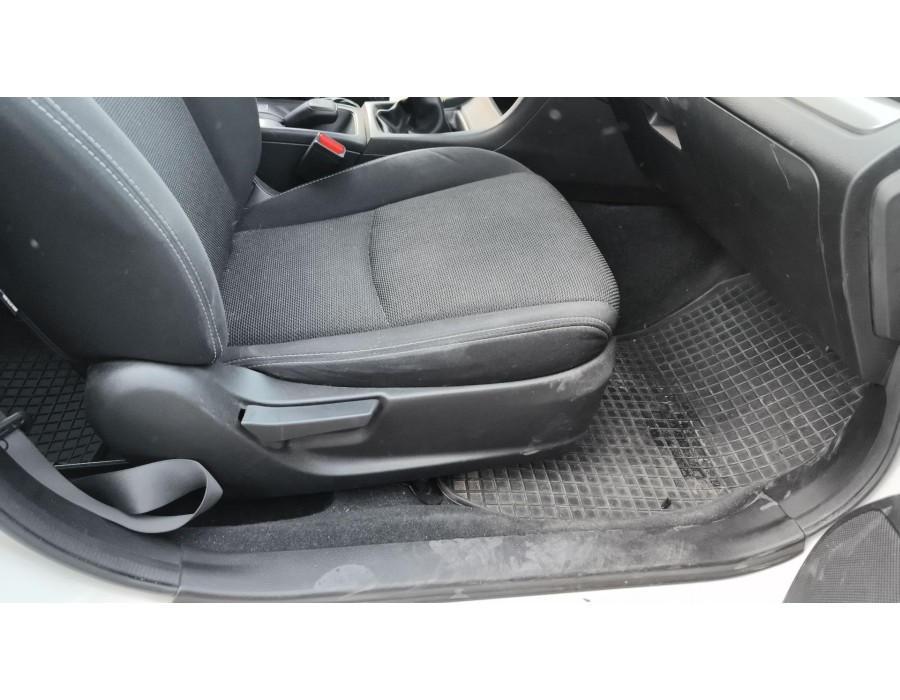 Recambio de asiento delantero derecho para subaru xv (_gp_) 1.6 i awd (gp3, g33gp) referencia OEM IAM 64140FJ560VH  