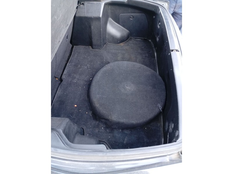 Recambio de moqueta maletero para toyota celica coupé (_t20_) 1.8 i 16v (at200/st) referencia OEM IAM   