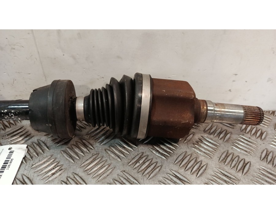 Recambio de transmision delantera derecha para saab 9-5 station wagon (ys3e) 2.3 t referencia OEM IAM 4686887  