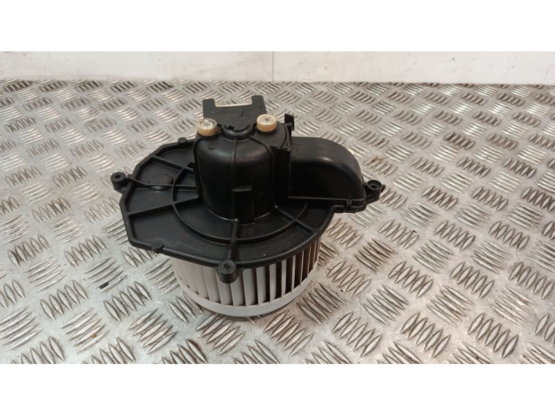 Recambio de motor calefaccion para peugeot partner caja/chasis 1.6 hdi referencia OEM IAM 5F2228200  