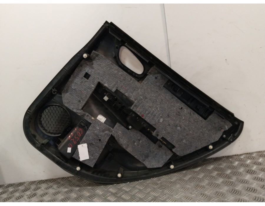 Recambio de guarnecido puerta delantera izquierda para nissan pulsar hatchback (c13) 1.2 dig-t referencia OEM IAM 809013ZL0A  