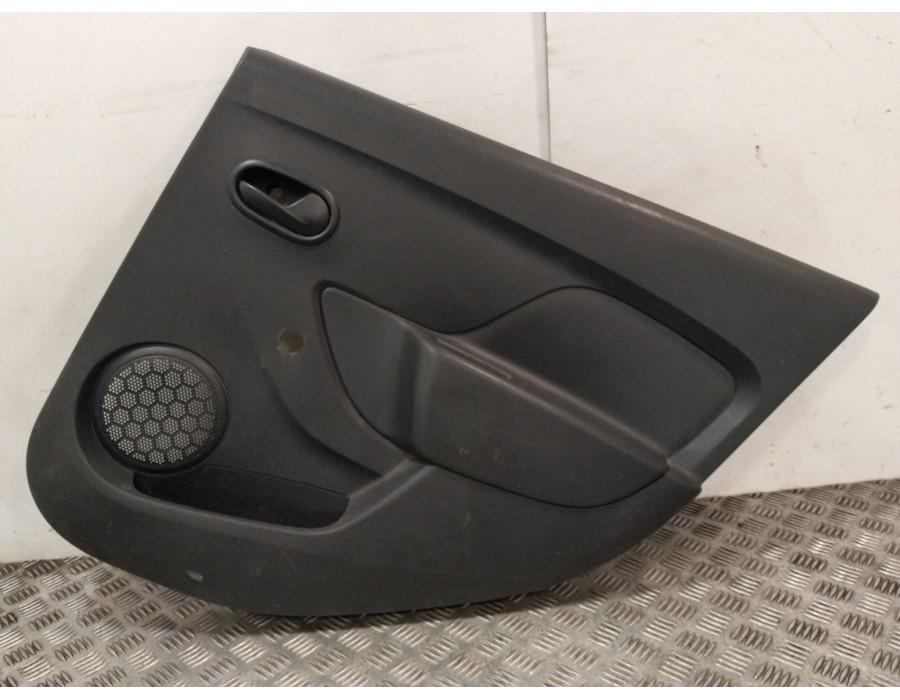 Recambio de guarnecido puerta trasera derecha para dacia sandero ii (b8_) tce 90 lpg (b8m1) referencia OEM IAM 829A01370R  