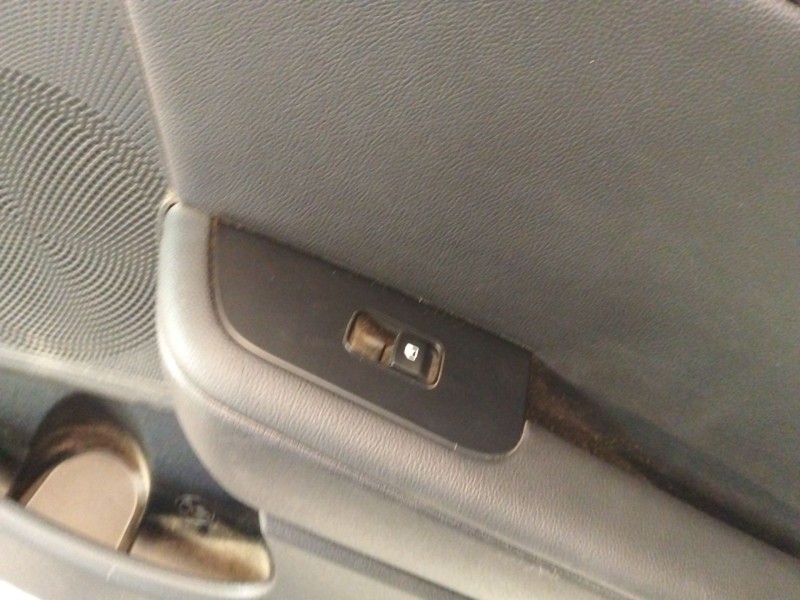 Recambio de guarnecido puerta trasera derecha para kia xceed (cd) 1.5 t-gdi mhev referencia OEM IAM 83360J7800WK  