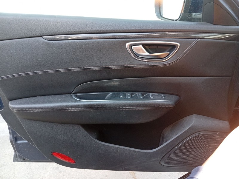 Recambio de guarnecido puerta delantera izquierda para renault talisman grandtour (kp_) 1.6 dci 130 referencia OEM IAM 809011900