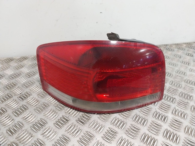 Recambio de piloto trasero izquierdo para audi a3 (8p) referencia OEM IAM 8P094509502  