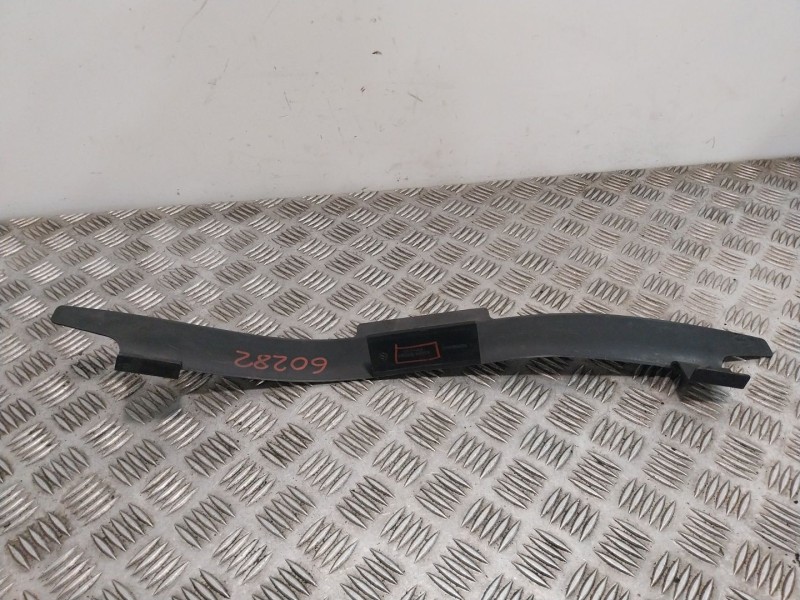 Recambio de travesaño inferior para nissan qashqai i +2 (jj10 variante d02) 2.0 referencia OEM IAM 62084BR00A  