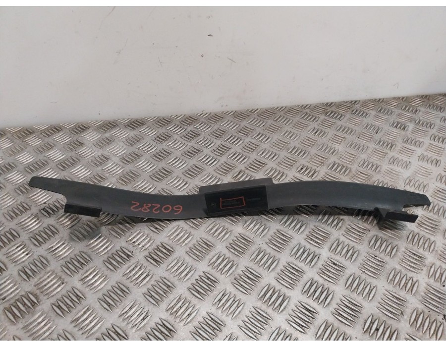 Recambio de travesaño inferior para nissan qashqai i +2 (jj10 variante d02) 2.0 referencia OEM IAM 62084BR00A  