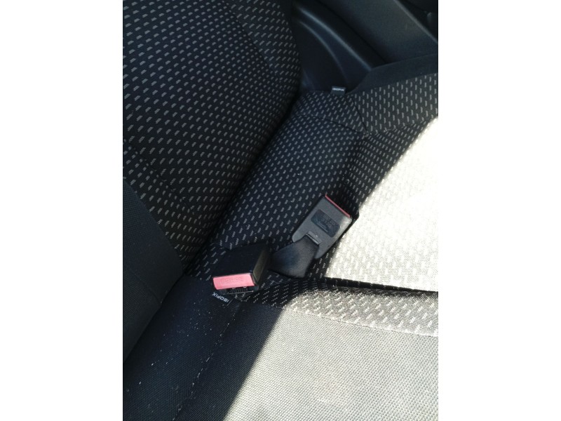 Recambio de enganche cinturon trasero central para nissan qashqai i (j10, nj10) 2.0 dci referencia OEM IAM 88862JD10A  